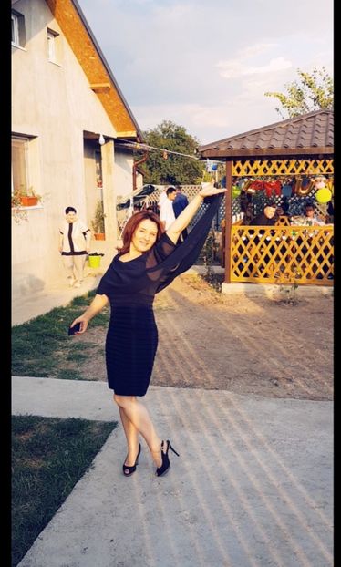  - Mi-am maritat fata