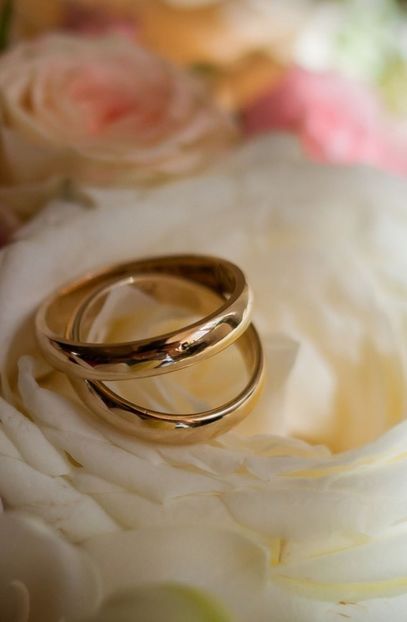  - Mi-am maritat fata