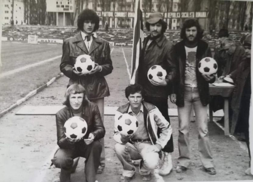 Corvinul Hunedoara - Otelul Galati Istorie Part 1