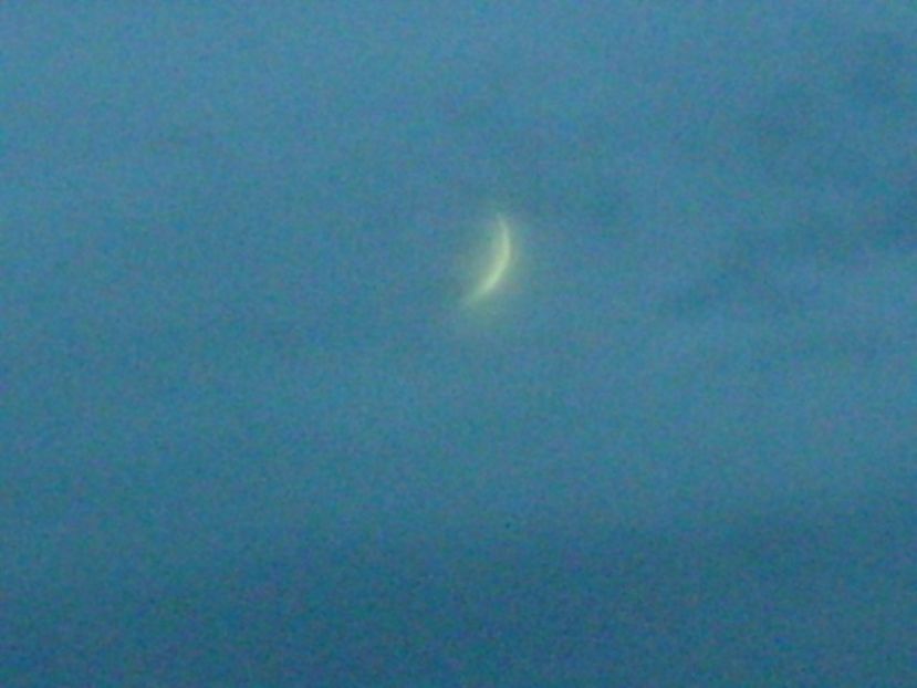 Luna noua in Sagetator - Luna - Soarele si norii - 2