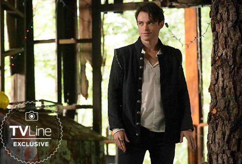 Legacies (21) - Legacies