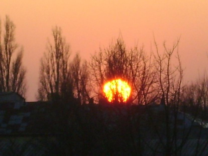 Apus de soare - Luna - Soarele si norii - 2