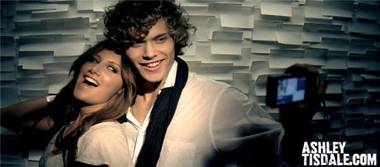 11224144_KZYVLHKZU - Ashley Tisdale