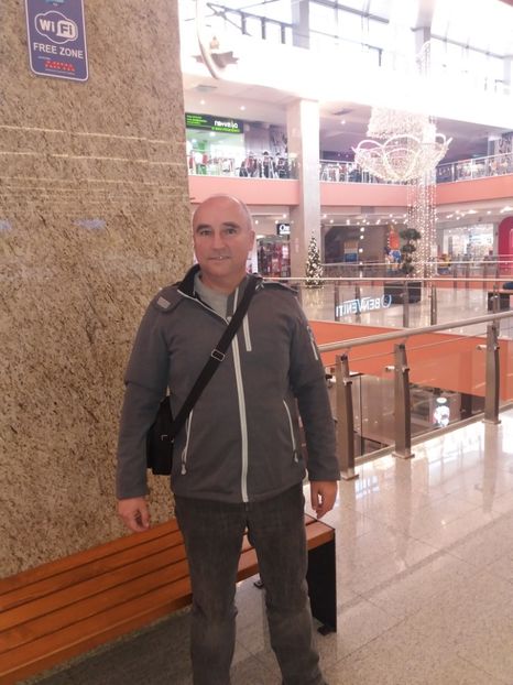  - La plimbare prin Vîlcea la mall