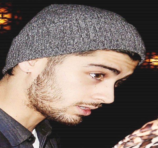 — Barului, acțiune urmată de imediata lui dispariție, sperând că în cazul sesizării acesteia, - 04 Catching stardust in the light