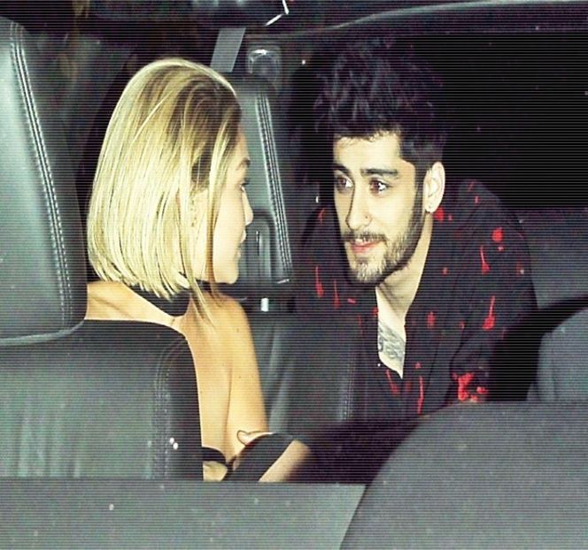 — Alt sărut, acum identificat deasupra zonei gâtului. - 04 Catching stardust in the light