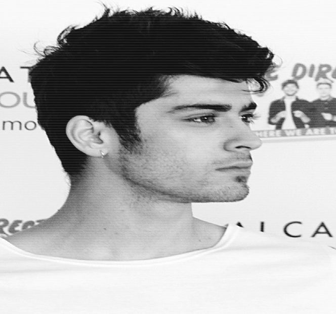 — rochiei, continua a fi ferită de cele ale lenjeriei intime. Realizarea faptului că actul în sine s - 04 Catching stardust in the light