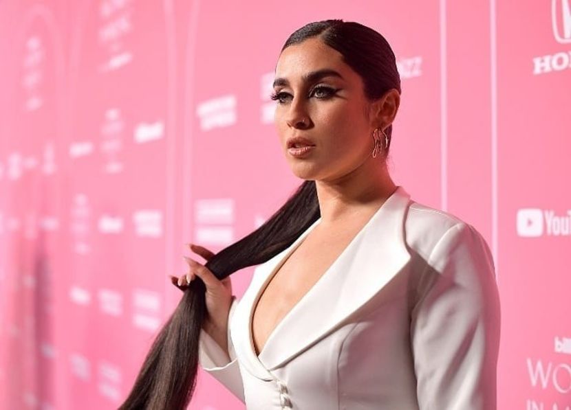  - No matter how we choose to live We both die at the end