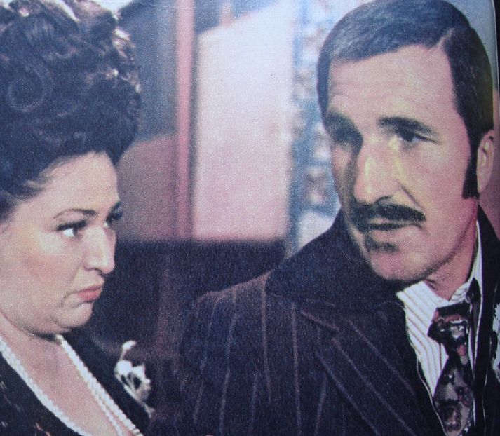 Ilustrate Cu Flori De Camp - Ilustrate Cu Flori De Camp 1975