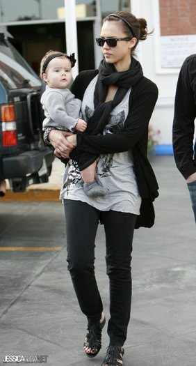 011dafsdf - jessica alba candids