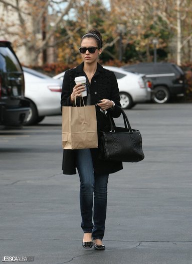 016fsdds - jessica alba candids