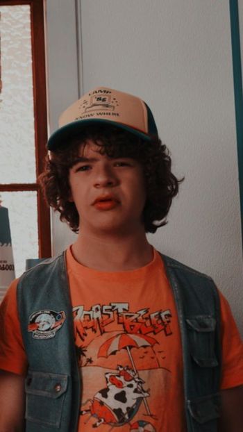 Dustin Henderson - Stranger Things