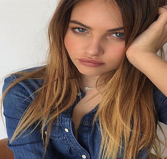 — facă treaba mai ușoară, spunându-mi, ci o să-și bată joc de mine ca un nesimțit ce e. - S01XE01 - always will be together