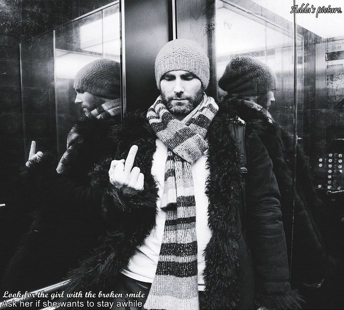 》#Stătea cu nasul în părul ei, adulmecându-i parfumul, căci adora să facă asta. Când + - S01XE01 - always will be together