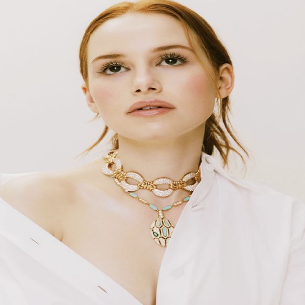 ☾ Ies de la dus, si dupa ce ma schimb cobor in sufragerie si ma trantesc pe canapea in - S01XE01 - always will be together