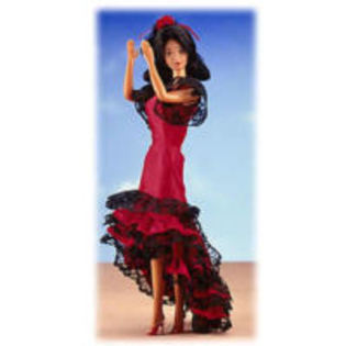 kifmToysAllDolls_Of_The_World__Spanish_Barbie_Doll1-resized200 - PAPUSI