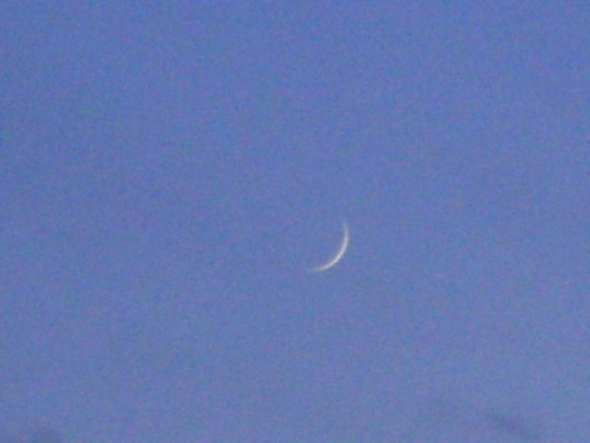 Luna noua in Varsator - Luna - Soarele si norii - 2