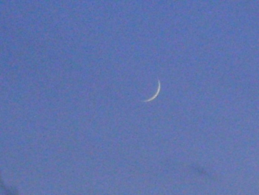 Luna noua in Varsator - Luna - Soarele si norii - 2