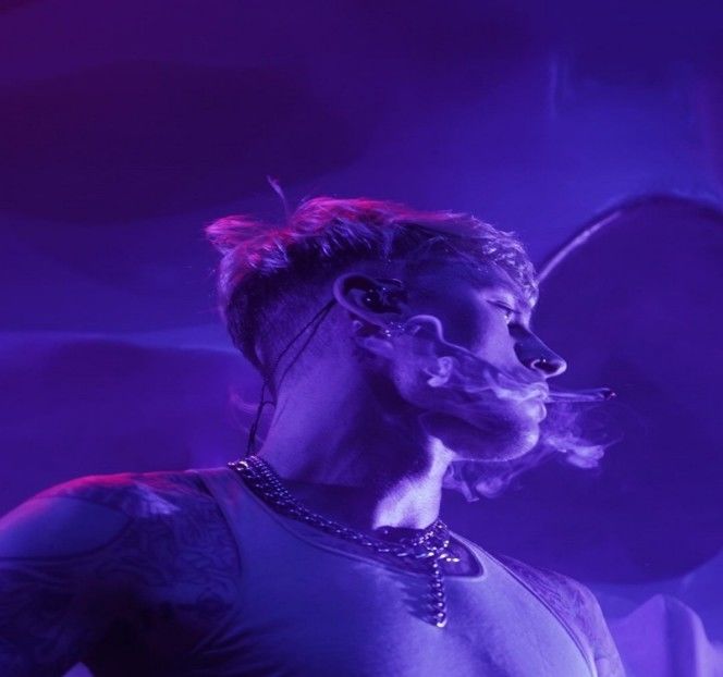 — Nu se poate abține să nu își dea ochii peste cap atunci când aude replica blondinei - S01XE01 - always will be together