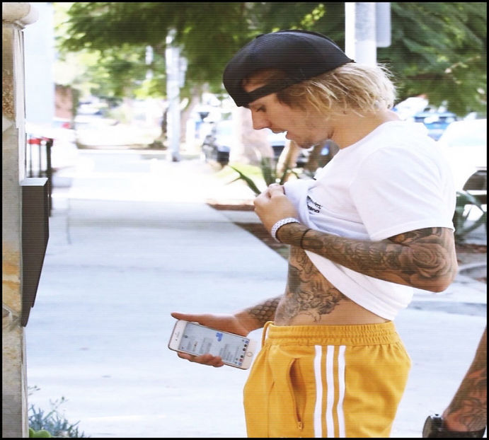 — Considerând că drumul fusese anevoios până aici, deoarece pentru Crăciunul şi seara dintre Ani -cl - S01XE01 - always will be together