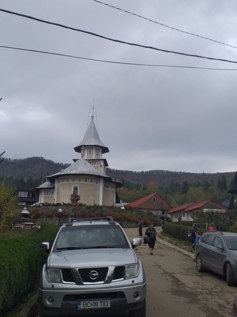  - Manastiri