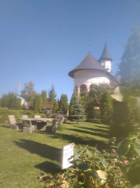 received_2508269286053781 - Manastiri