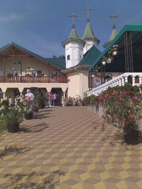  - Manastiri