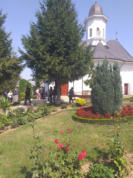  - Manastiri