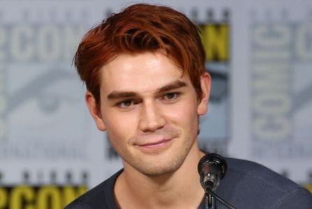 *canta la tambal* Ce e vina mea daca am vrut sa beau?doar nu beam in fata lor fara sa le dau - episodul 66