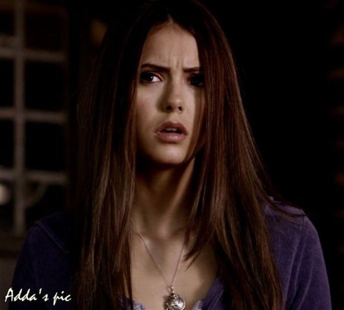 *se ridica tinandu-se de cap* Ce mi s-a intamplat? - episodul 66