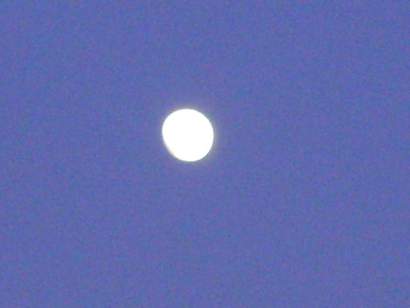 Luna in crestere in Gemeni - Luna - Soarele si norii - 2