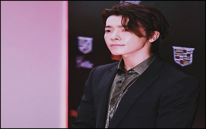 — ❝Prima doamnă? :)) Da.. îi place să fie mereu la conducere. Mă bucur că ai ieșit în seara asta.❞ - W A Y - Episodul 07