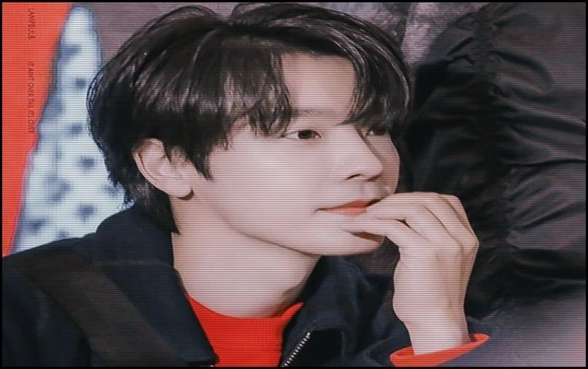— Râde. ❝Bine :)) Haide.❞ Pornește motorul și pleacă din fața casei lui David. - W A Y - Episodul 07