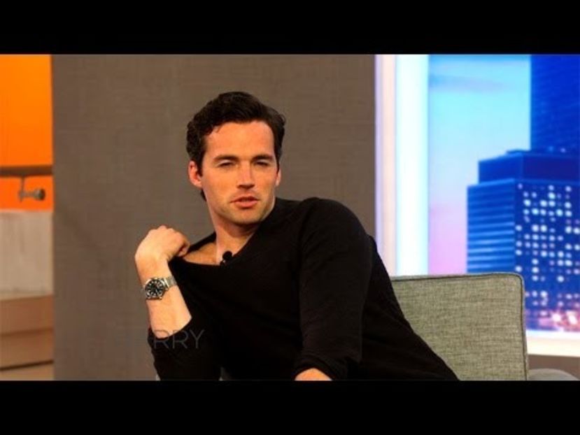 *pune piciorul in usa sa nu o inchida*Am venit stf...cum te f;.-t.eam pe vremuri...*face ca un tigru - episodul 68