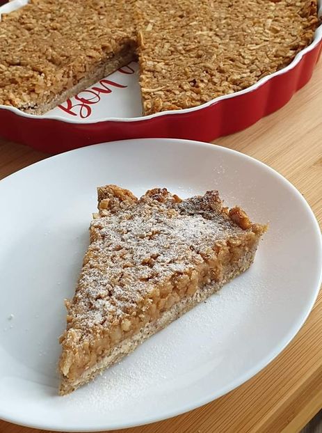  - Tarta de mere cu blat de migdale si cocos