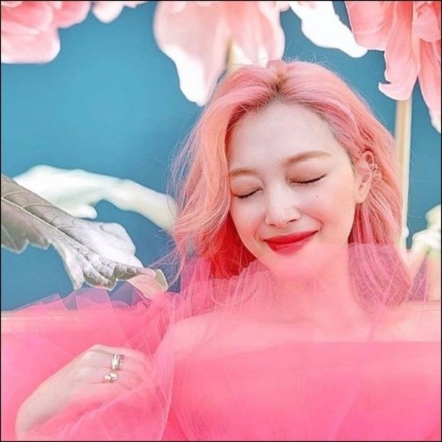 Day 9O - 14.01.2020 - 0x _ In memory of SULLI _ choi jinri