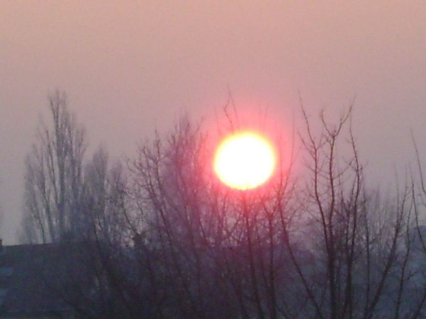 Apus de soare - Luna - Soarele si norii - 2