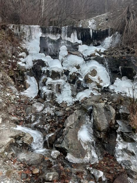 - Cascadă iarna ianuarie 2020