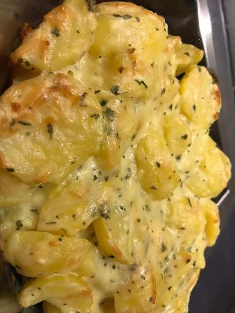  - Cartofi gratinati