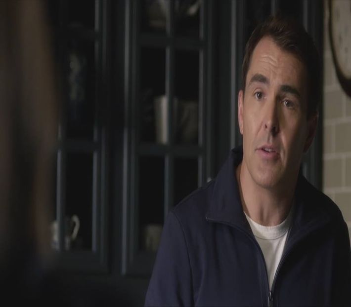 *ii da una dupa ceafa*Fa dupa ce ca tu nu imi mai dai si mie pa;sa;rika ta dulke .. acum vorbesti si - episodul 68