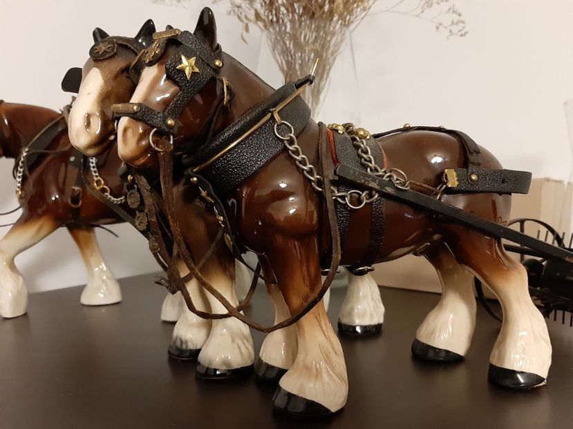 Pereche Clydesdale de portelan - 6 - Diverse