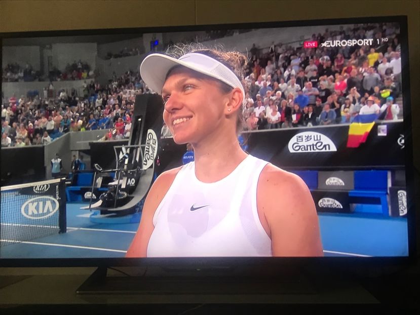 DCEE14C8-E650-4359-A880-FE7DFB5A3F79 - 001 Simona