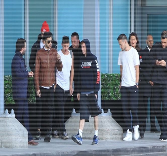 — Foame încât nici caşcavalul nu mă mai deranjează acum.” Constată el cât să-şi facă - 05 Loving underneath the pines