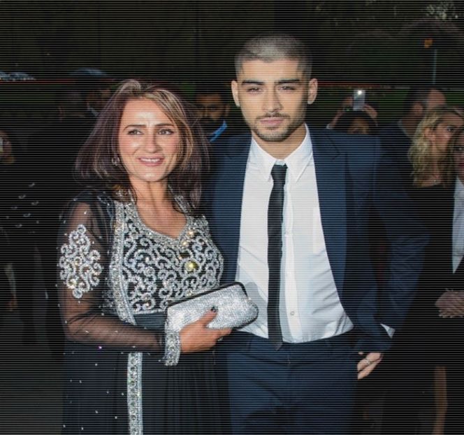 — Şi o să îi refuz politicos, chiar dacă asta înseamnă că nu vom mai fi invitaţi vreodată la - 05 Loving underneath the pines