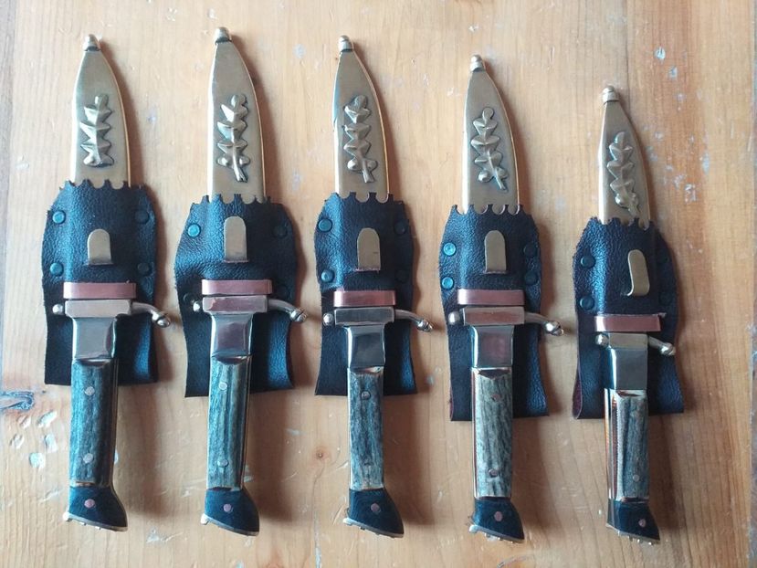 IMG-20200124-WA0000 - Cutite cu teaca - Ianuarie 2020