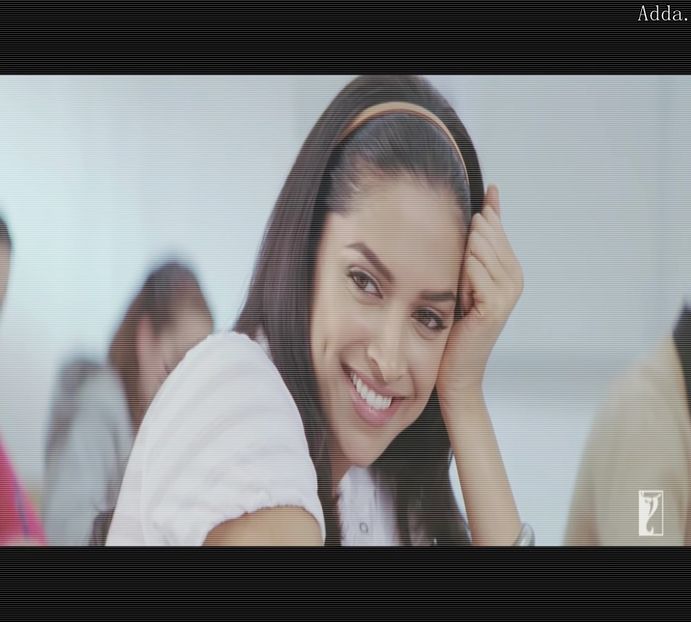 angreji beat khuda jaane screncaps 100 - Deepika Padukone 3