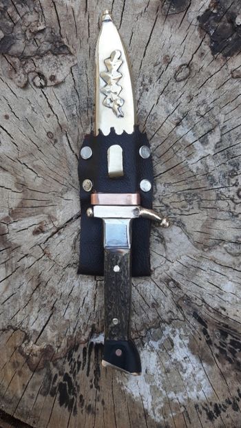  - Cutite cu teaca - Ianuarie 2020