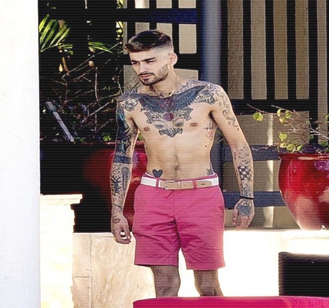 — De îndată ce pe cealaltă parte a uşii apare o siluetă feminină, însă una uşor în vârstă, - 05 Loving underneath the pines