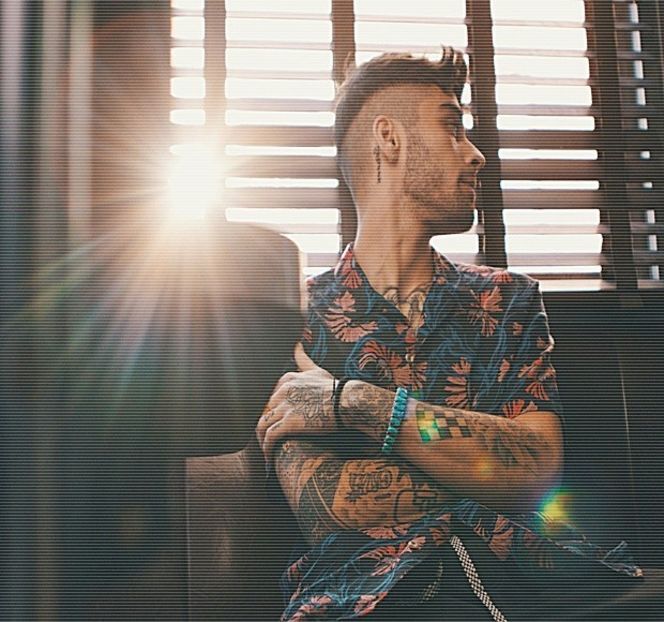 — Răspunsuri prielnice curiozităţii acesteia, până ce, parcă citindu-i-se gândurile, soţia sa interv - 05 Loving underneath the pines