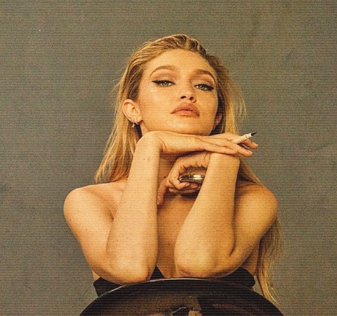 — Un mic surâs ajunge a-i fi eliberat de propriile buze la auzul acelei mici - 05 Loving underneath the pines